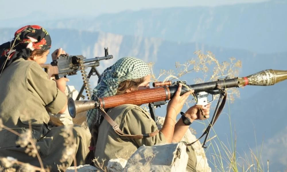 Koυρδικό σφυροκόπημα στο Β. Ιράκ - Οι ΤΕΔ εγκατέλειψαν τις θέσεις τους